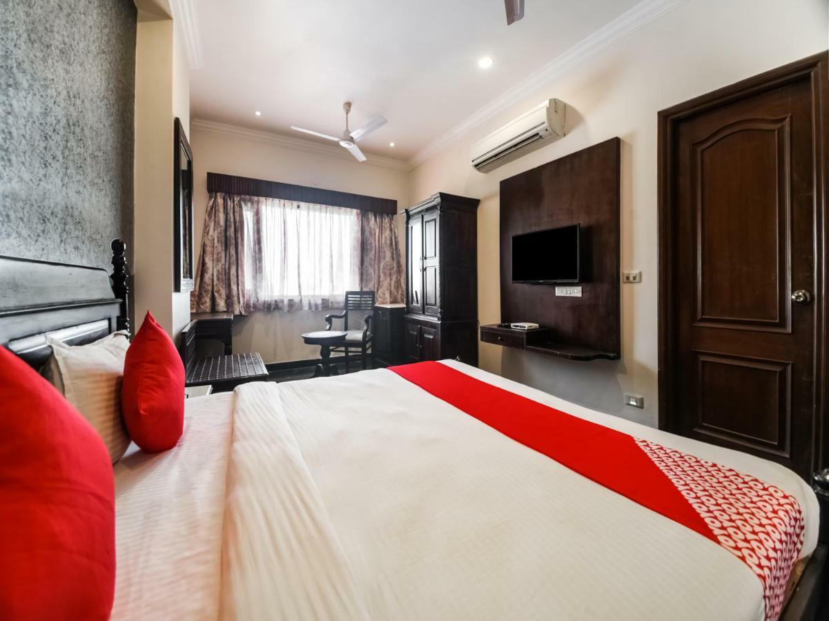 אודייפור Oyo 1681 Hotel Devansh מראה חיצוני תמונה