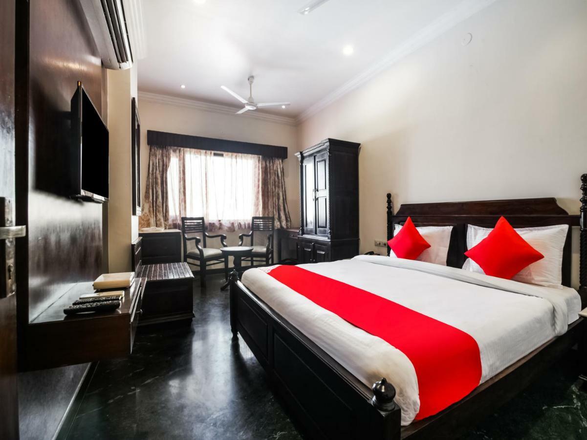 אודייפור Oyo 1681 Hotel Devansh מראה חיצוני תמונה