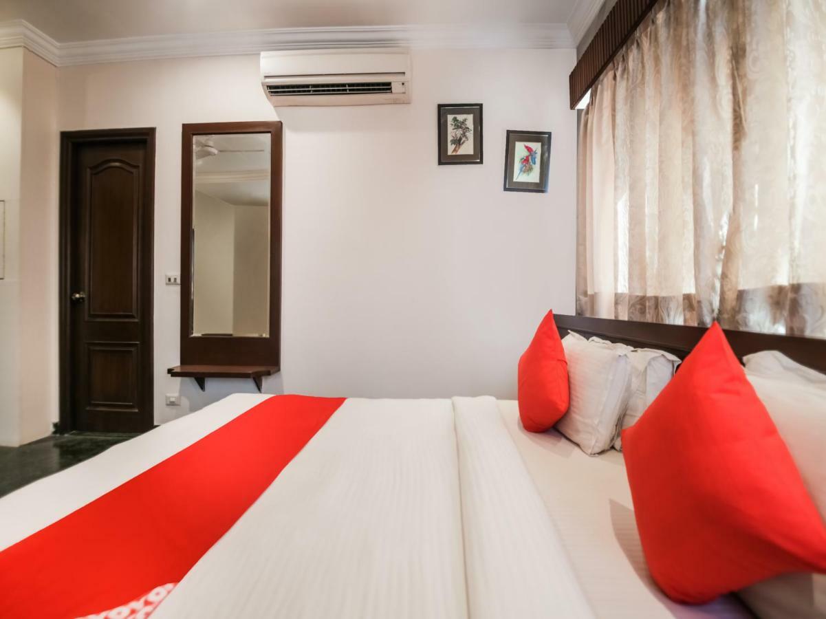 אודייפור Oyo 1681 Hotel Devansh מראה חיצוני תמונה