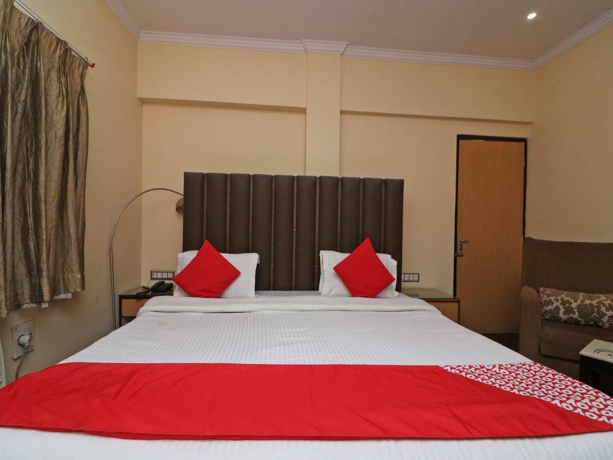אודייפור Oyo 1681 Hotel Devansh מראה חיצוני תמונה