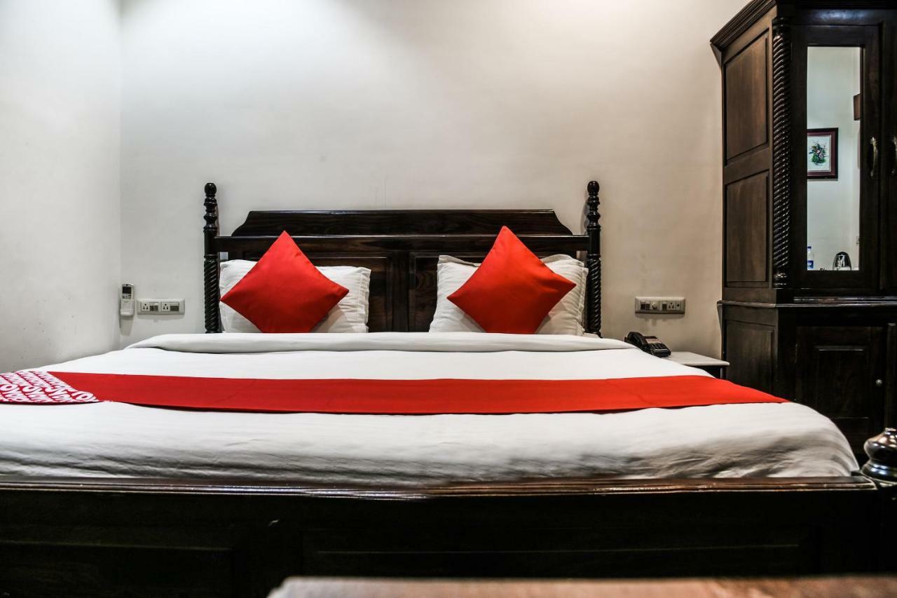 אודייפור Oyo 1681 Hotel Devansh מראה חיצוני תמונה